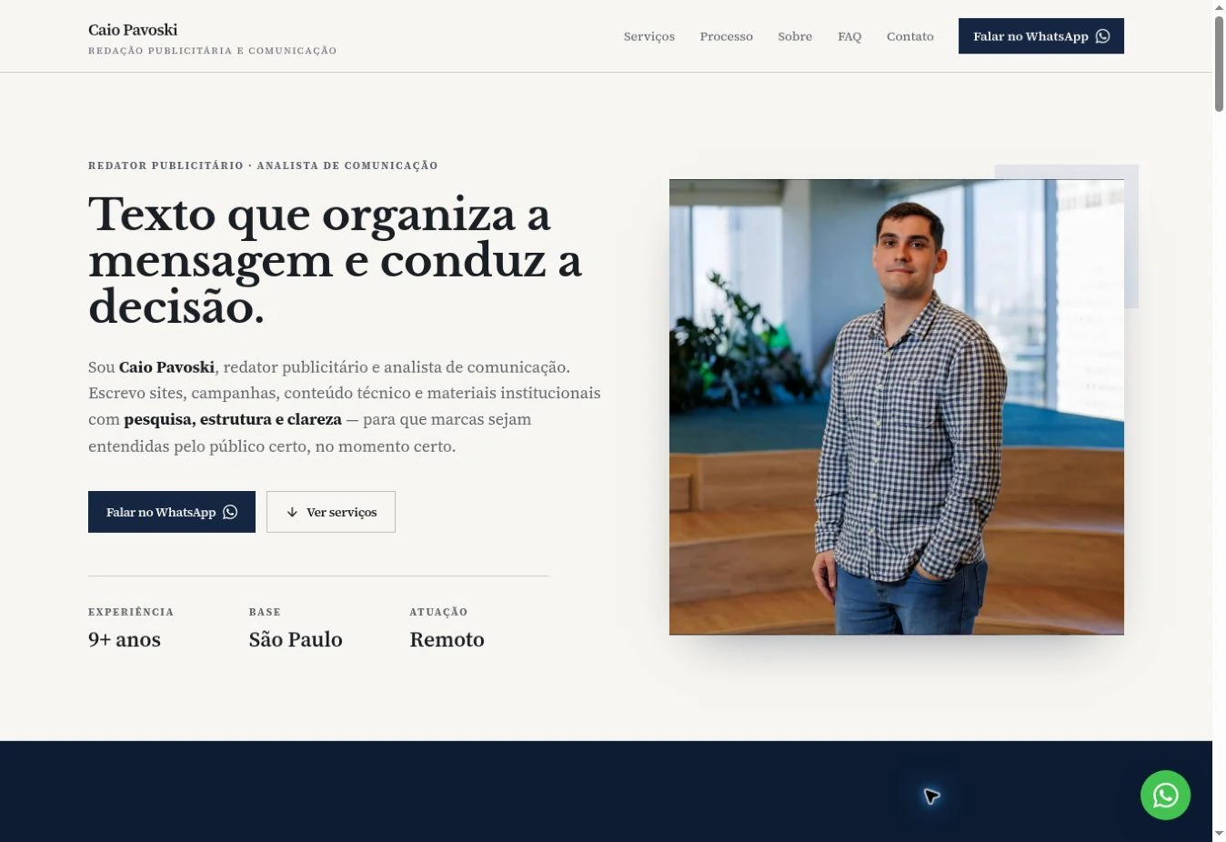 Desktop opening with a serif heading, Caio's introduction, two buttons, and a portrait on the right.