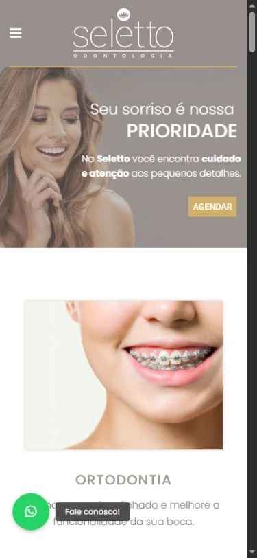 Home no celular com menu recolhido, marca, hero, botão Agendar e início do destaque de ortodontia em uma coluna.